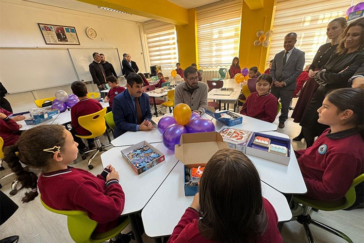 Motor Aşin Hatay'daki Öğrenciler İçin El Ele Verdi