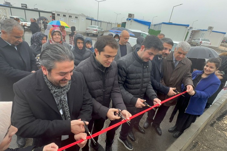 Adıyaman konteyner kentteki gençler kütüphanelerine kavuştu