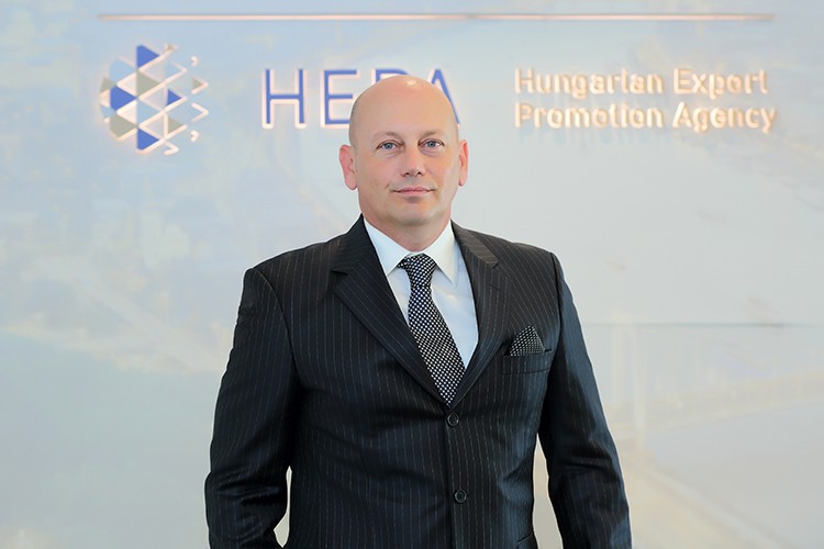 Türkiye'deki KOBİ'lere kapılarını açtı