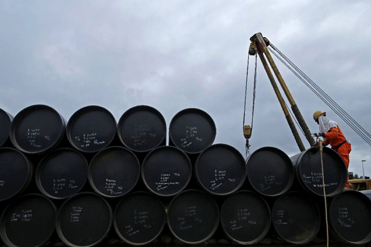 Petrol talebi 5,4 milyon varil artacak