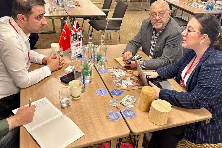 Mersinli firmalar Londra'ya uzandı