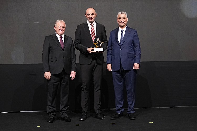 Shell&Turcas, madeni yağ ihracatında 10 yıldır zirvede