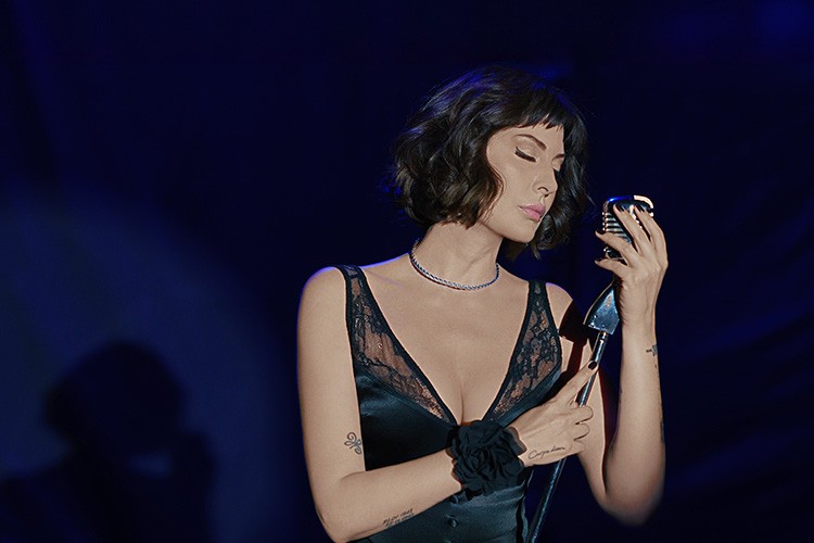 GÜNCE'nin yeni tekli sürprizi Asya'nın yıllar önce söylediği şarkı