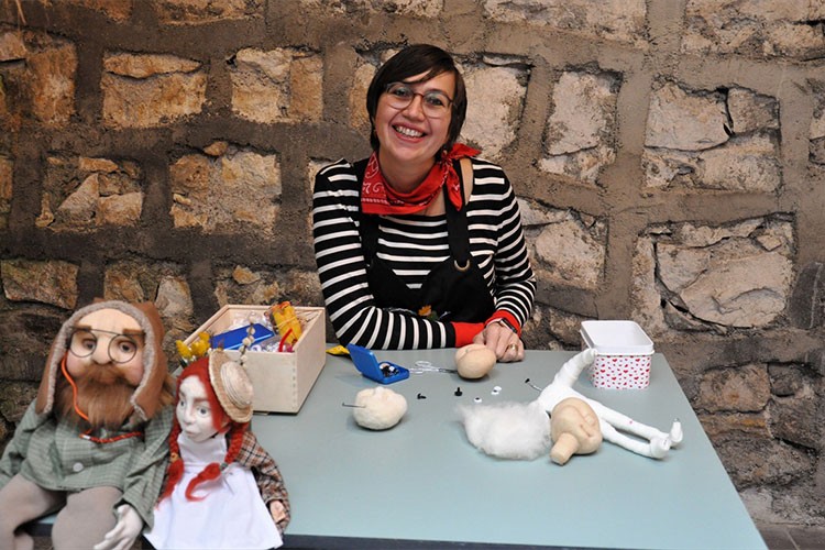 Kurgusal karakterleri "art doll" ile gerçek hayata taşıyor