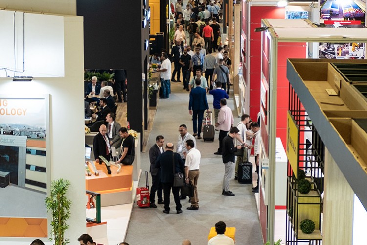 Otomotiv endüstrisindeki yeniliklere odaklanacak