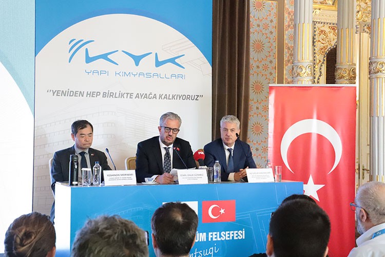 "Yeniden hep birlikte ayağa kalkıyoruz"