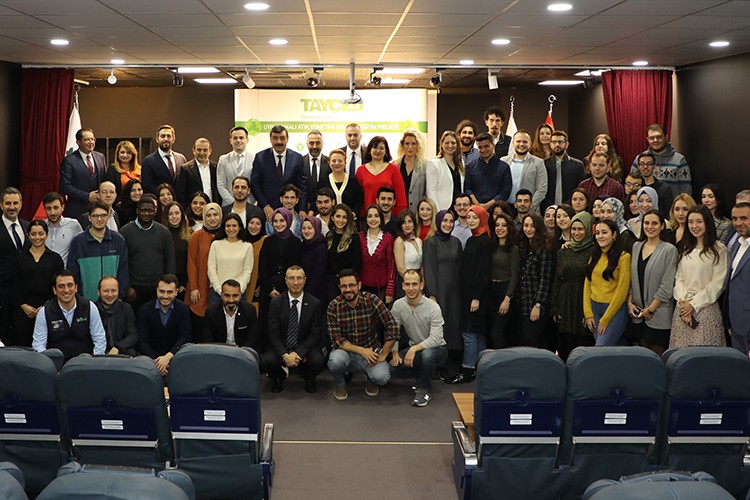 Sektörün liderlerinden dinleyecekler