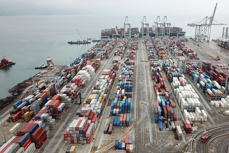 Kadın çalışan oranını yüzde 15'e çıkardı