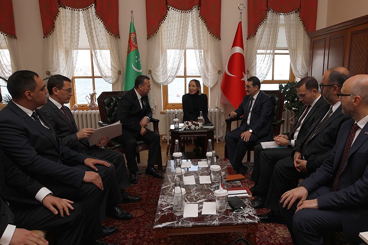 Üçlü enerji toplantısı...