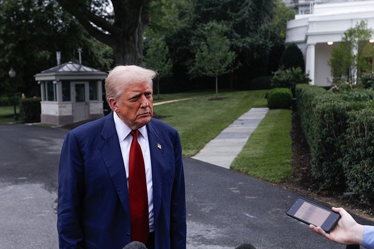 İthal kamyonlara yüzde 25'lik tarife 1 Kasım'de uygulanacak