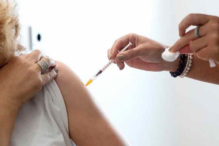 Almanya'da aşı tazminatları ödenmeye başladı