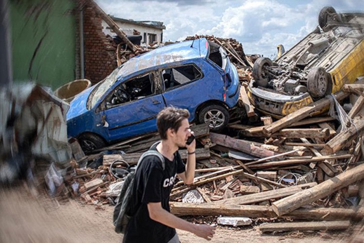 Doğal Afetler Kişisel Verilerimizi Savunmasız Hale Getiriyor