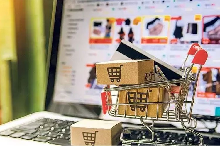 Sevgililer Günü alışverişleri e-ticaret satışlarını hareketlendirdi