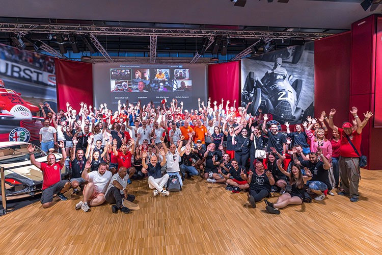 Doğum Günün Kutlu Olsun, Alfa Romeo