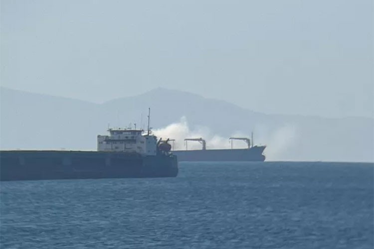 Pendik açıklarında gemi yangını, 2 kişi hayatını kaybetti