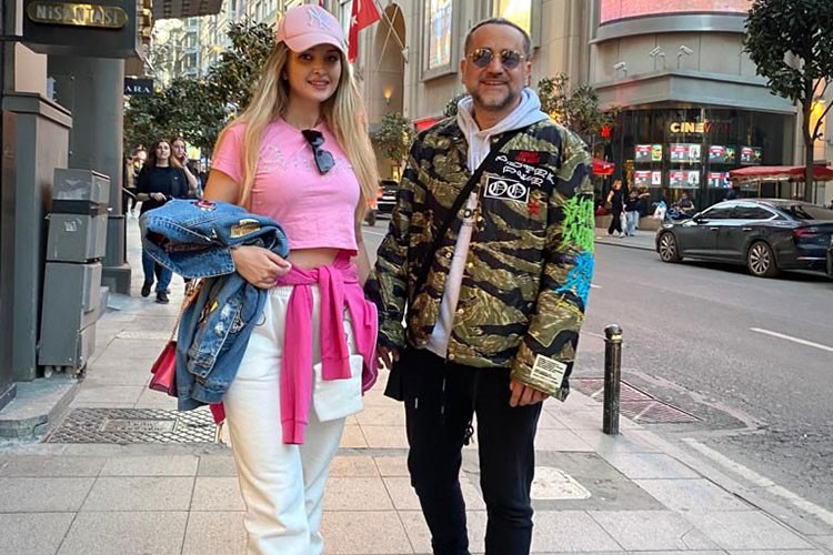 Bora Duran'dan aşk şarkısı