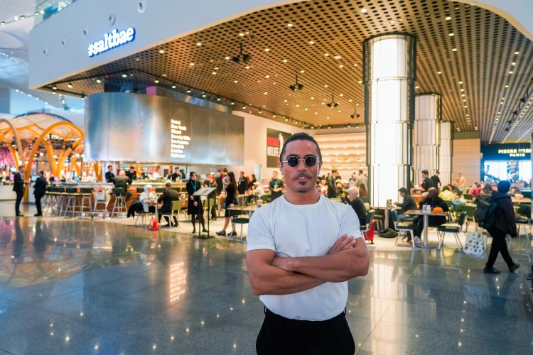 Dünyaca Ünlü Restoran Nusr-Et, İGA İstanbul Havalimanı Yolcularını Saltbae Burger Lezzetiyle Buluşturuyor!