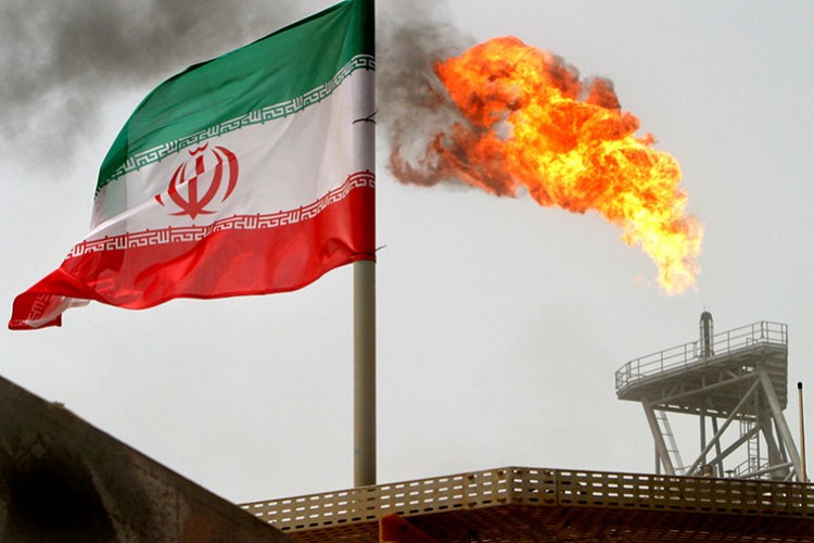 İran petrol ihracatını "ABD'nin yeşil ışık yakmasıyla" artırdı