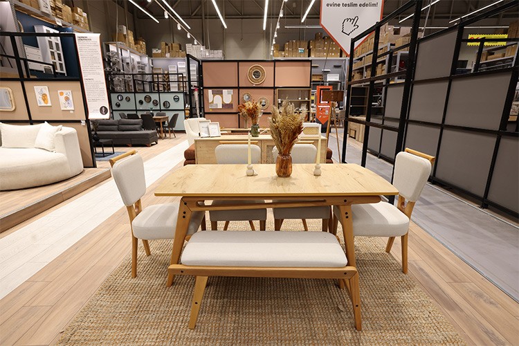 Teşhir alanları ile müşteri ilgisi artıyor