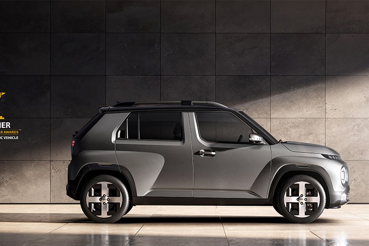 2025 Dünyada Yılın Elektrikli Otomobili