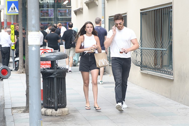 Köşe kapmaca oynadılar