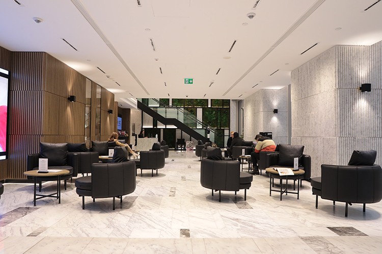 Esteworld Ataşehir ile 25 yıllık tecrübe dişe yansıyacak