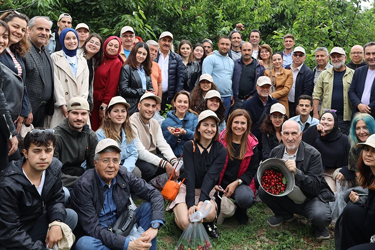 Türkiye, tarım ürünleri ihracatını gençler sayesinde 35 milyar dolardan 50 milyar dolara çıkaracak