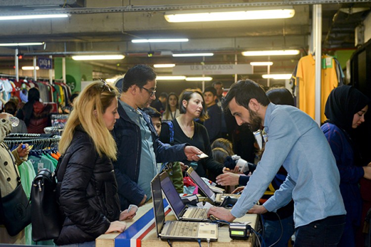 "Optimum Outlet Garaj Günleri"ne büyük ilgi