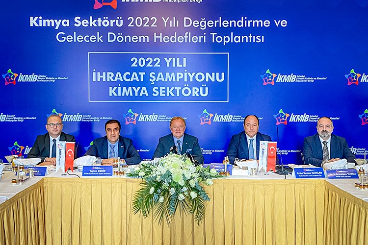 Kimya sektörünün hedefi 'kalıcı birincilik'
