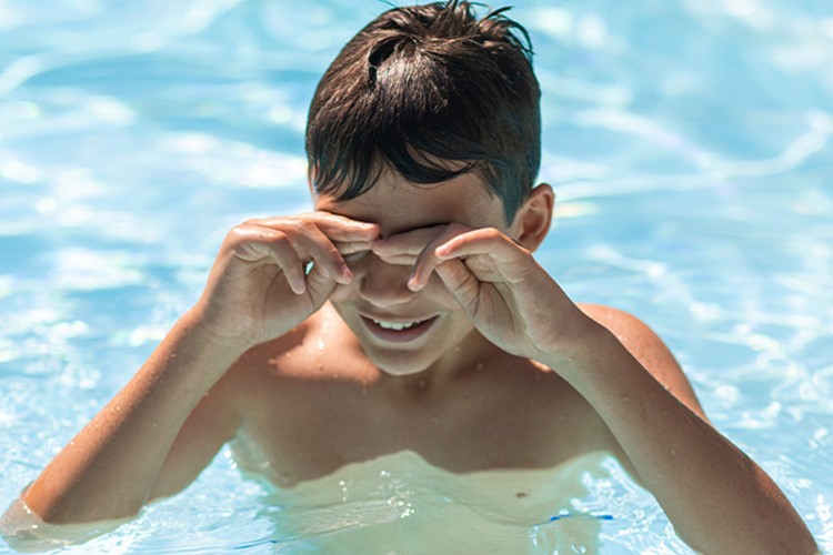 Klordan Kaynaklanan Göz Yanmasına Dikkat