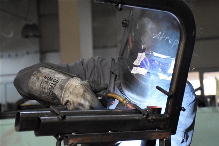 Gençlere burs ve istihdam müjdesi