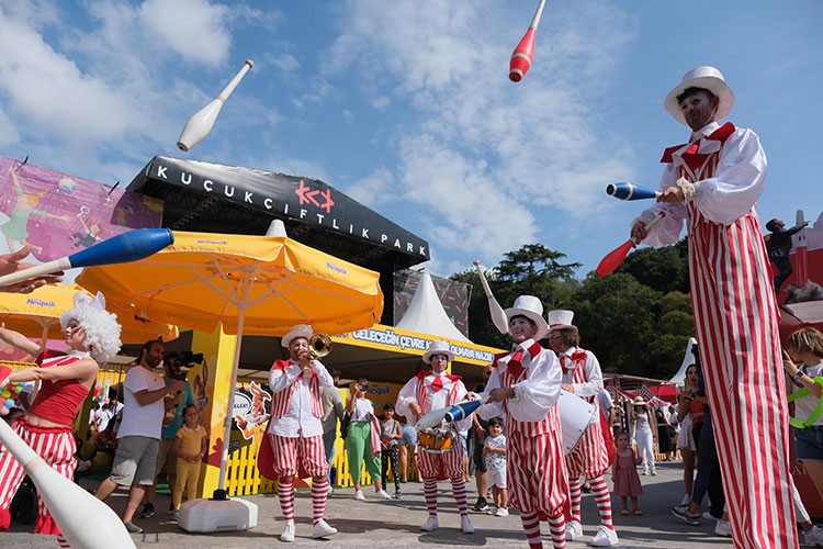 Türkiye'nin en büyük çocuk ve aile festivali başladı