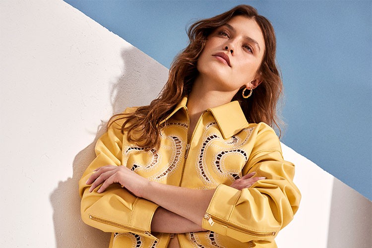 NetWork ile güneşin ışığı stilinize yansıyor