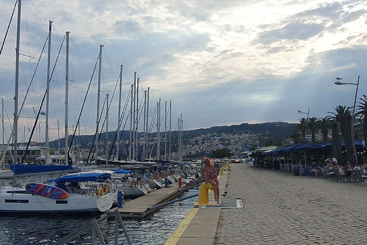 Kavala Limanı'nda bir yaz akşamı