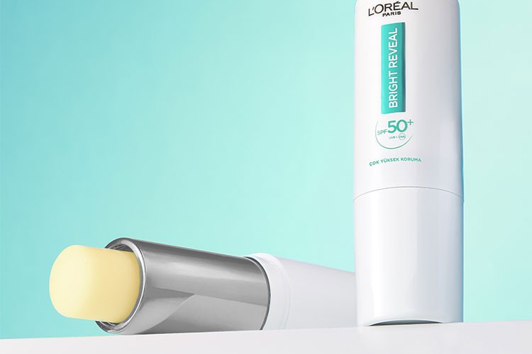 Gün Boyu Yüksek Koruma ve Pratik Kullanım