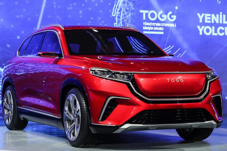 TOGG, Türk otomotiv sanayi için "tam bir boy aynası"