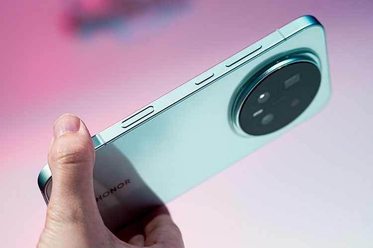 HONOR ve Qualcomm akıllı telefonlarda