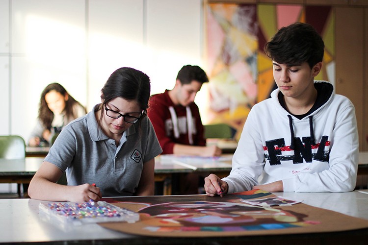 Ortaokul yıllarında sosyal ve duygusal gelişim