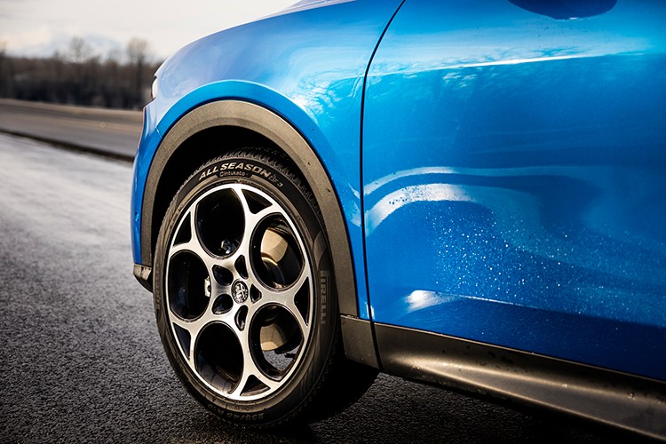 Pirelli yılın en iyi dört mevsim lastik üreticisi