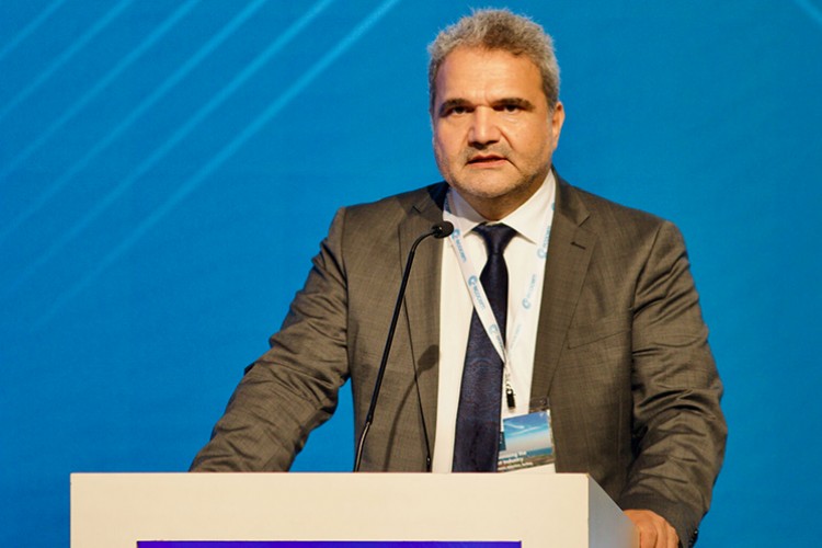 Dünya çimentocularına seslendi