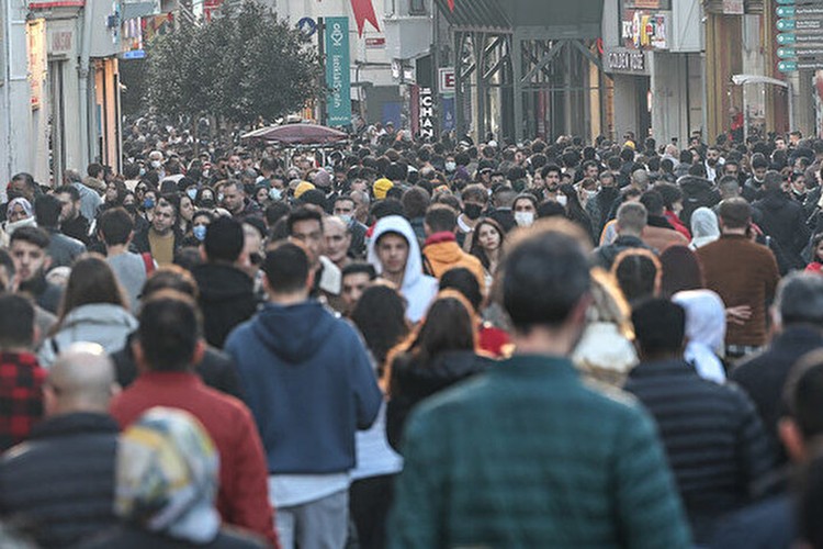 Türkiye'de vaka sayısı yeniden 30 binin üstüne çıktı