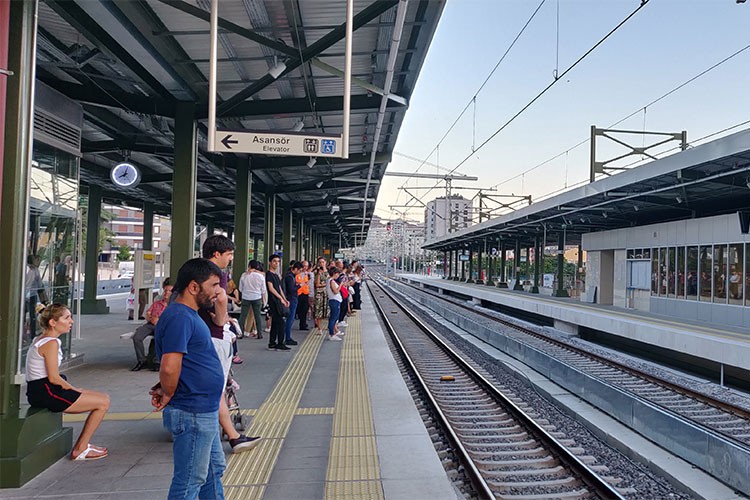 Tren ve istasyonlarında ücretsiz internet dönemi başlayacak