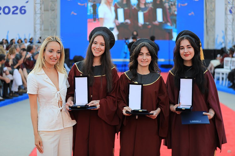 27. dönem lisansüstü mezuniyet töreni gerçekleşti