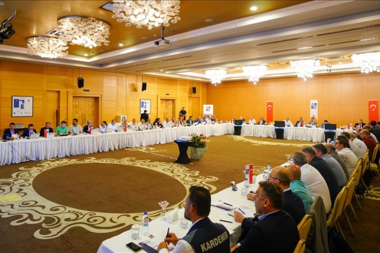 KARDEMİR'in 5 yıllık stratejik planı ve performans sistemi toplantıda değerlendirildi