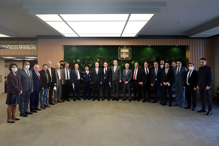 Dinçer: Kamuoyunu aydınlatmak önemli