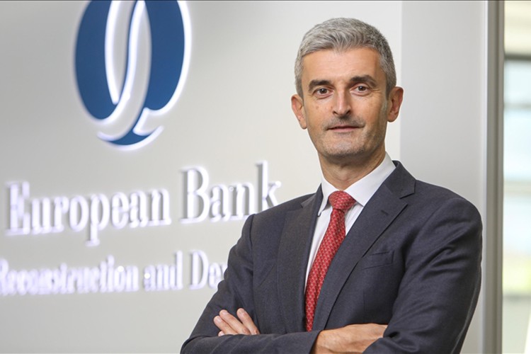 "Enflasyonun yıl sonuna kadar düşmesini bekliyorum"