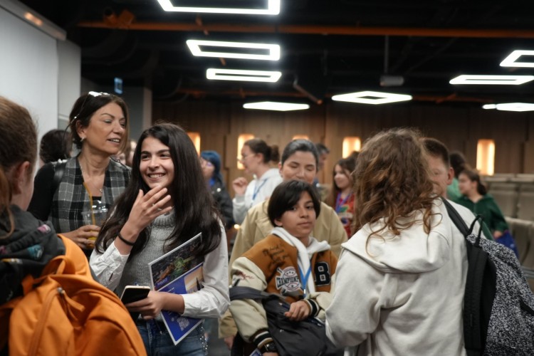 ortaöğretim öğrencileri İstinye Üniversitesi'nde bir araya geldi