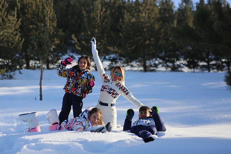 Ünlü isimler dağ havası aldı