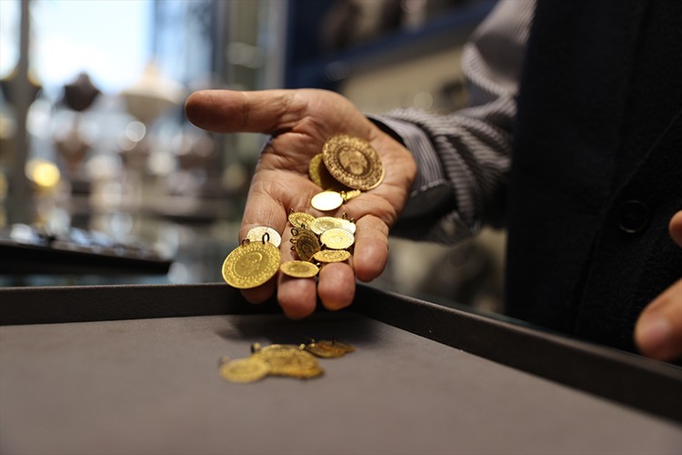 Altının gramı 4 bin 387 liradan işlem görüyor