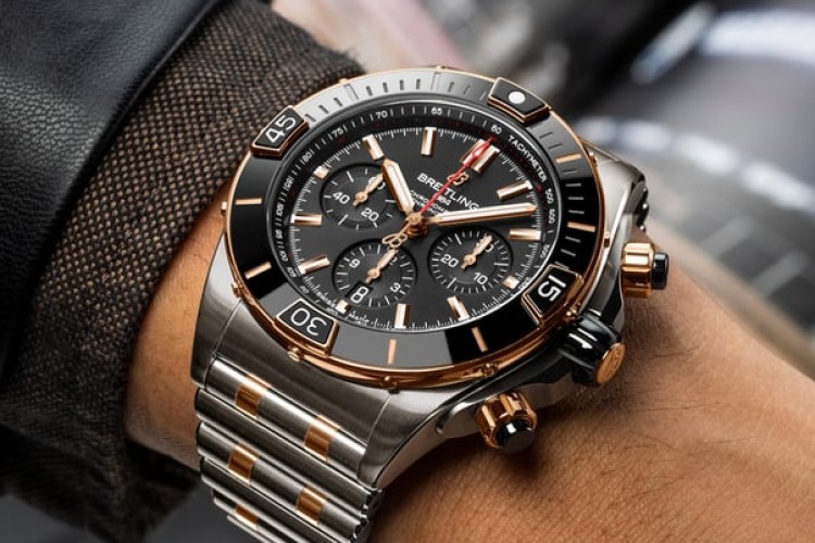 Breitling'den Babalar Günü'ne Özel Saat Seçkisi